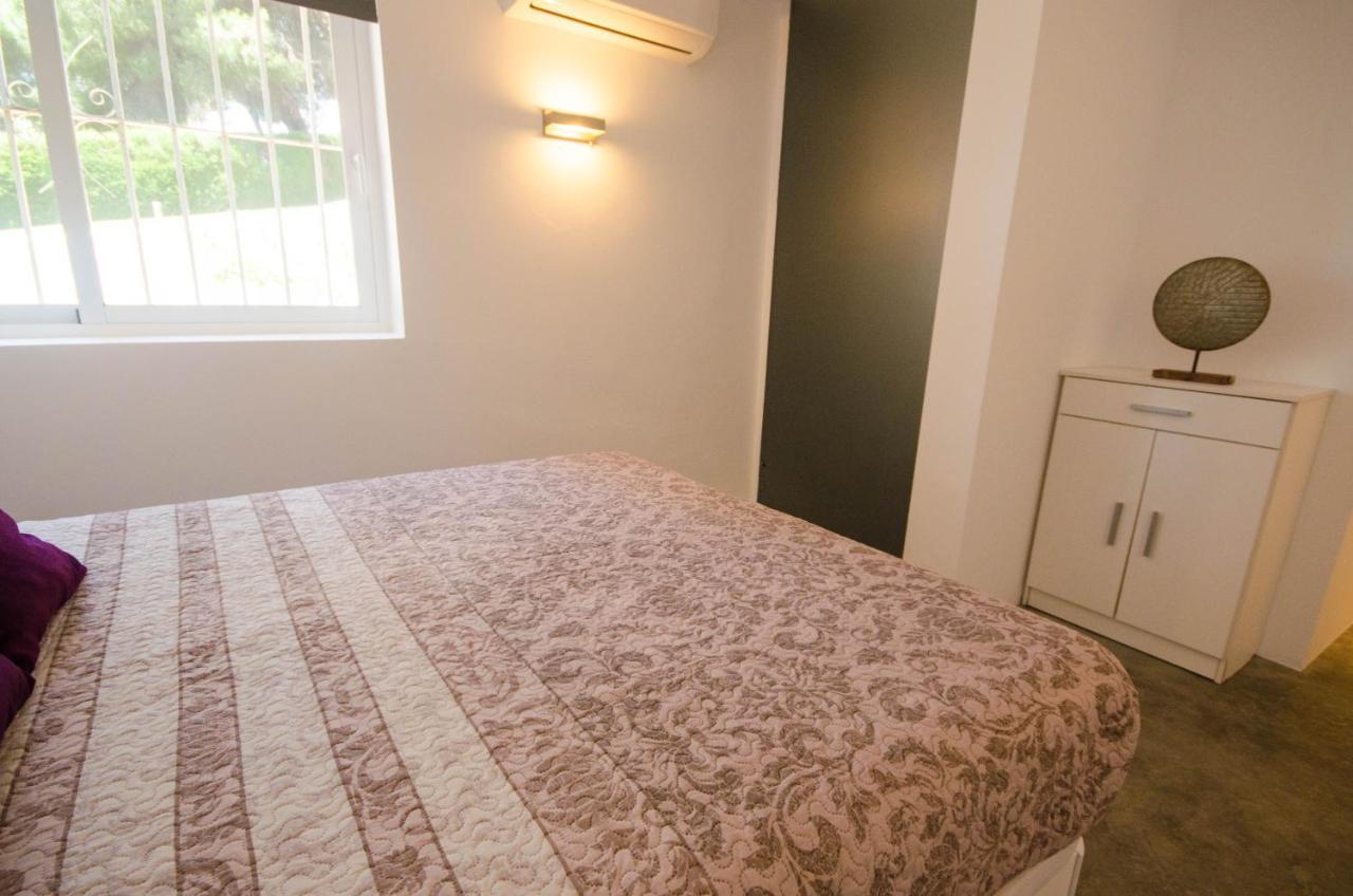 Apartment Seghers- Seaside Charm By The Beach Estepona Esterno foto