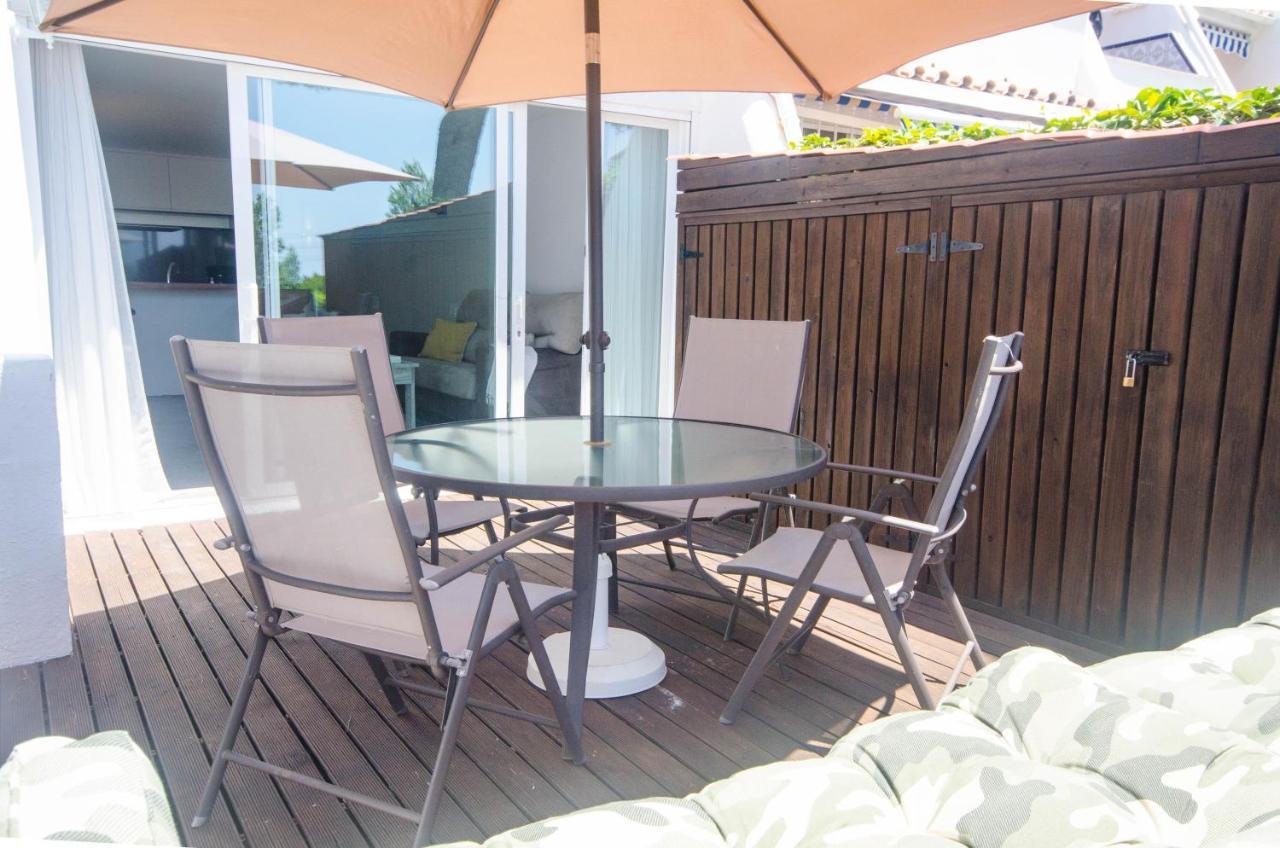 Apartment Seghers- Seaside Charm By The Beach Estepona Esterno foto