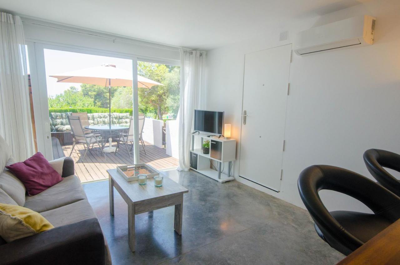Apartment Seghers- Seaside Charm By The Beach Estepona Esterno foto