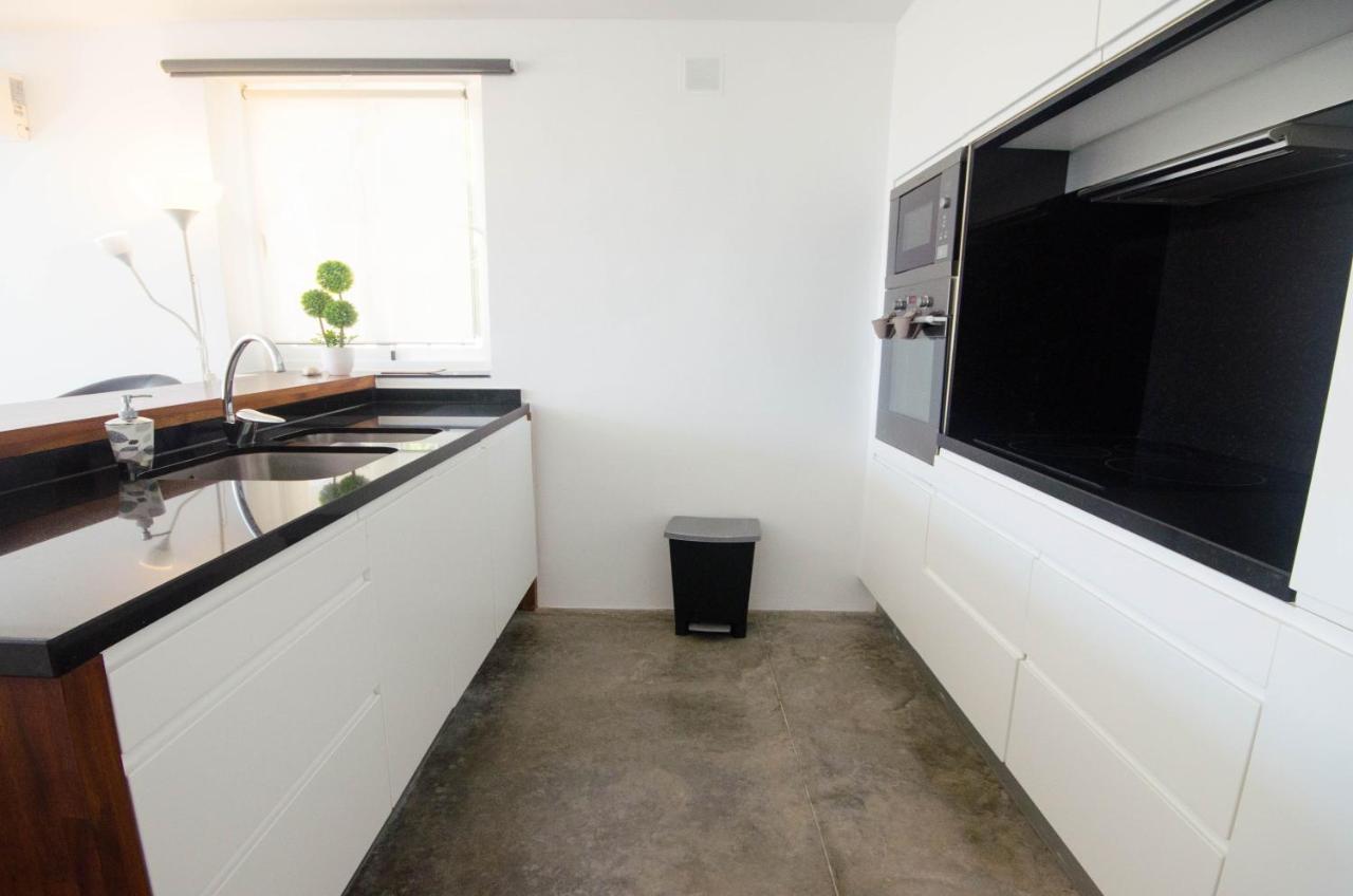Apartment Seghers- Seaside Charm By The Beach Estepona Esterno foto
